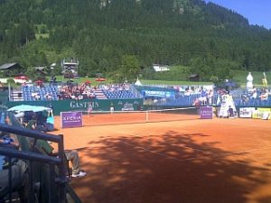 Wolfgang Ornig als Linienrichter beim Gastein Ladies 2012 UTC Leogang